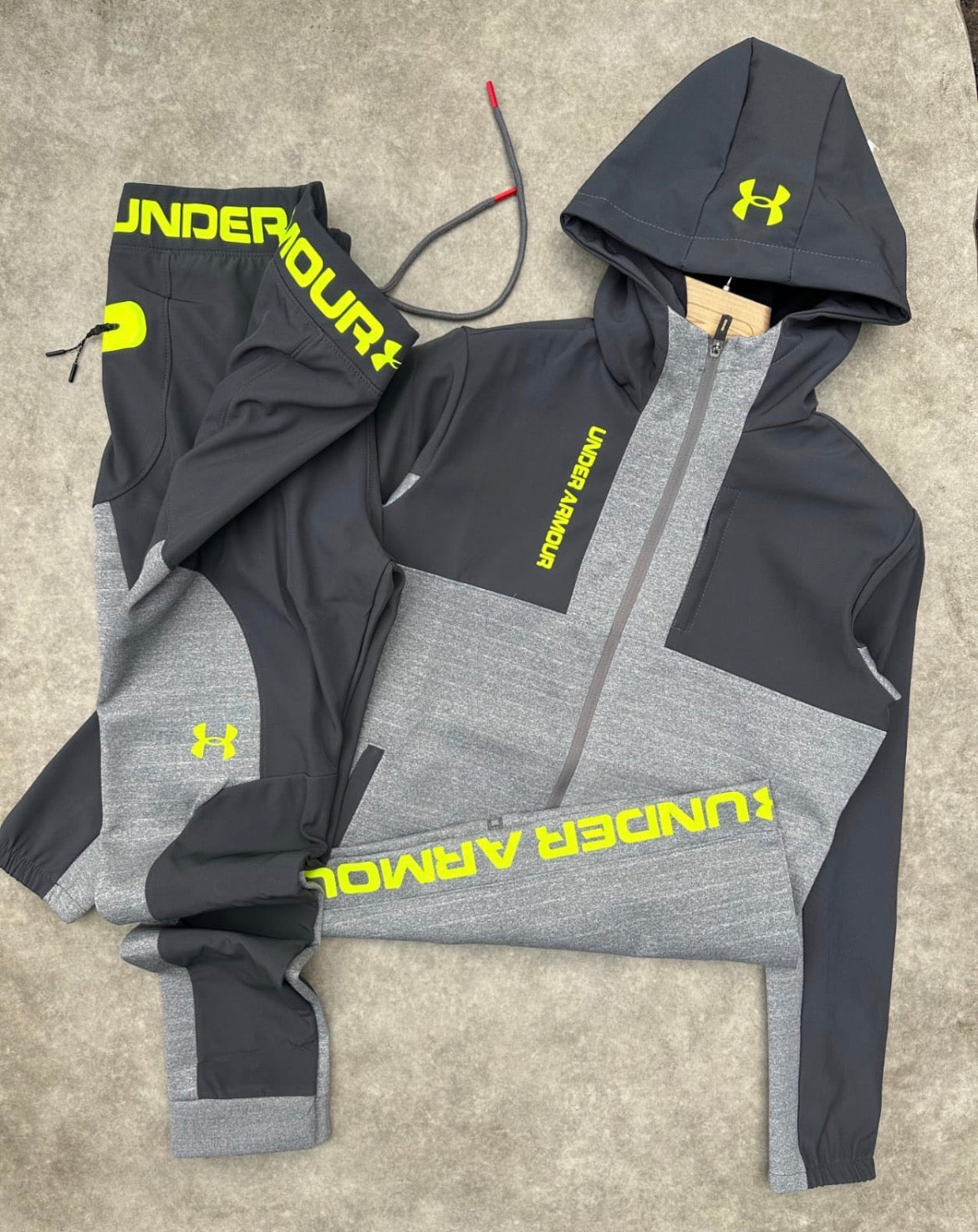 Chándal H&A “Yellow Grey”