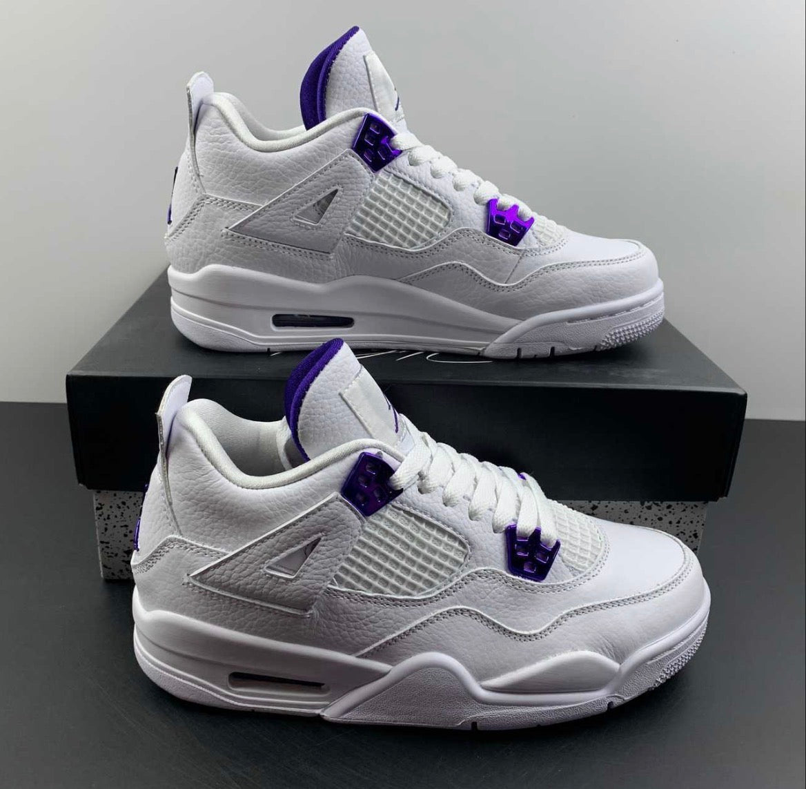 AJ4 "Metallic Purple"