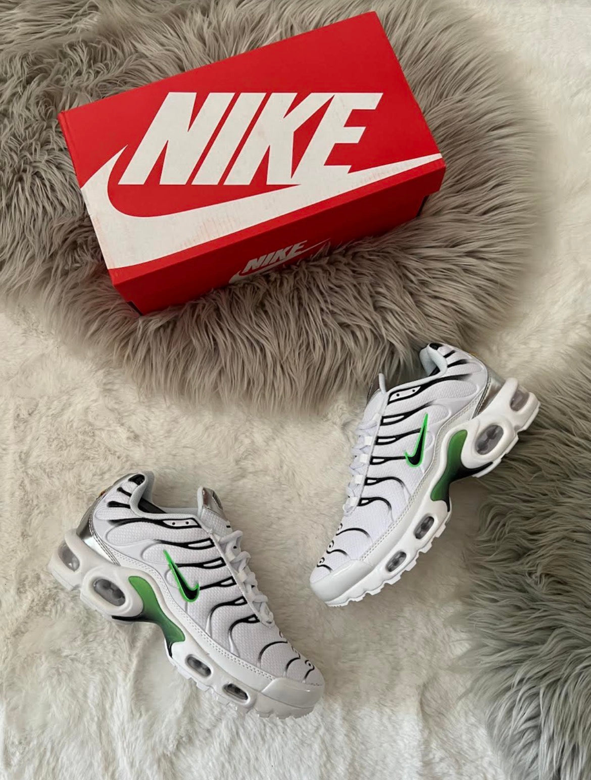 TN "Green White"