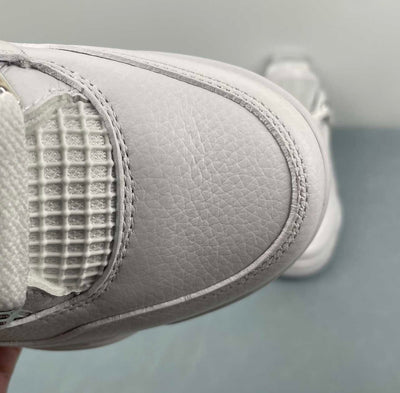 AJ4 "Metallic White"