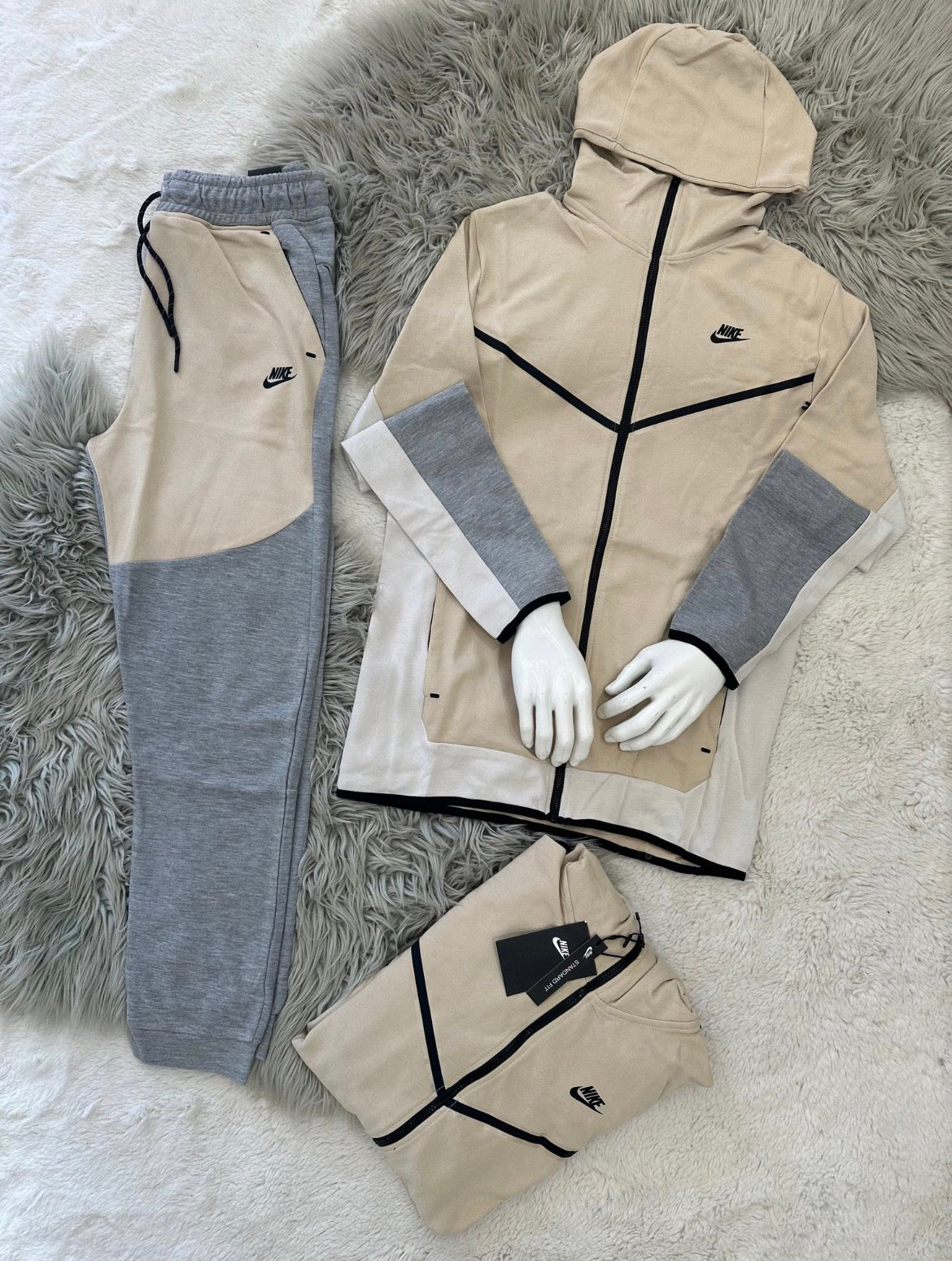 Chandal Tech "Beige"