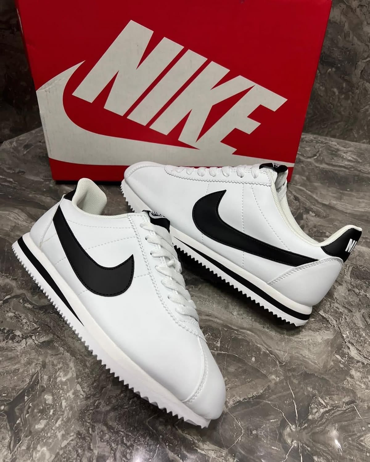 Cortez "White Black"