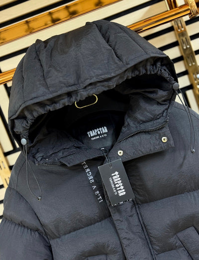 Abrigo TRPSTR "Black"