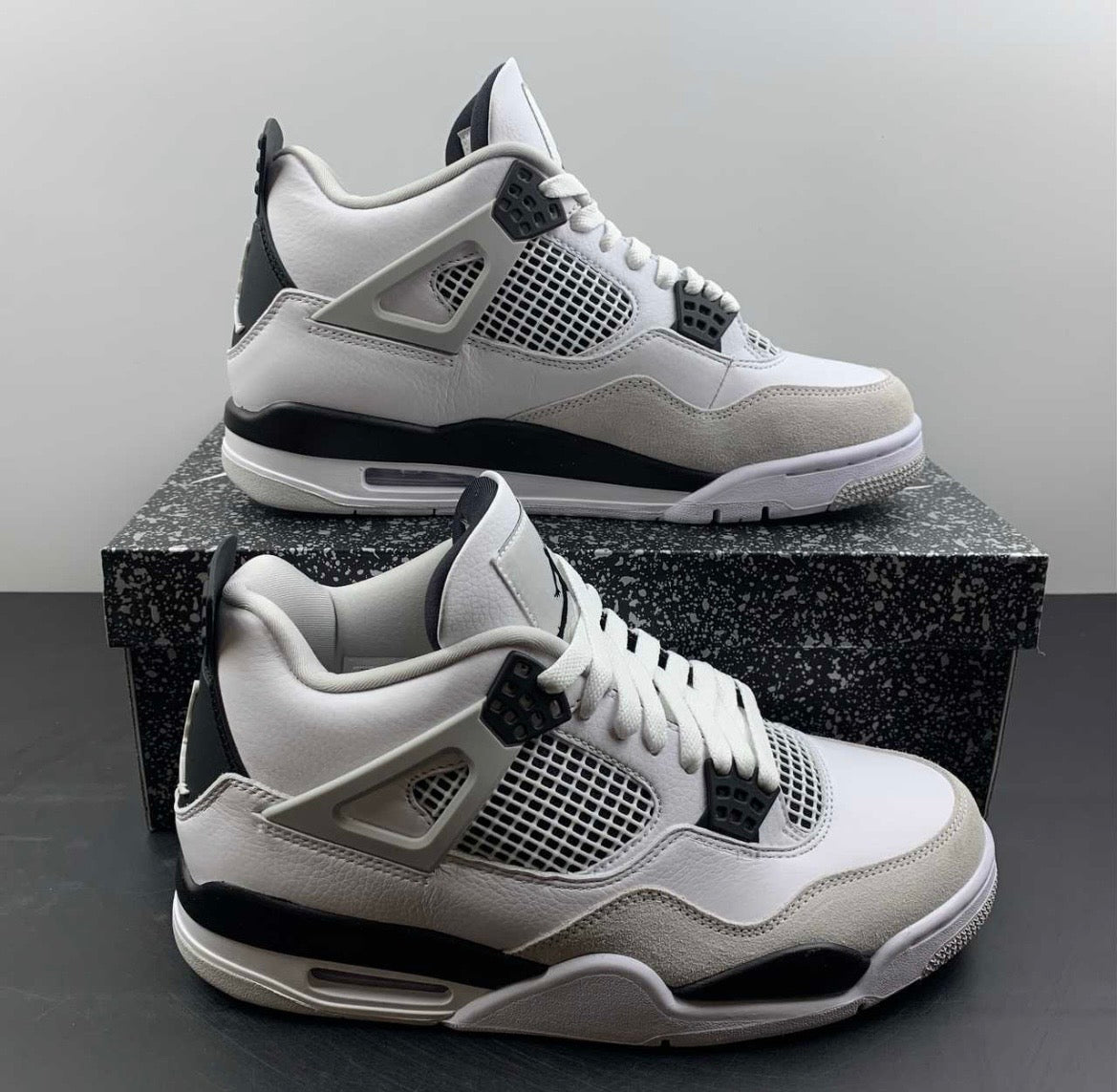 AJ4 "Military Black"