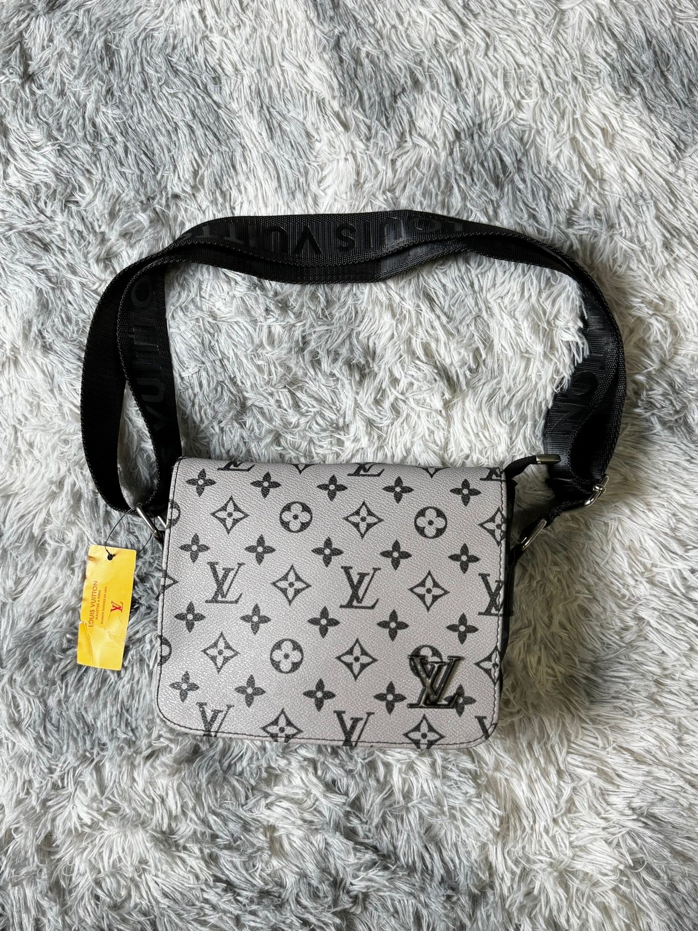 Bolso LV "Grey Logo"