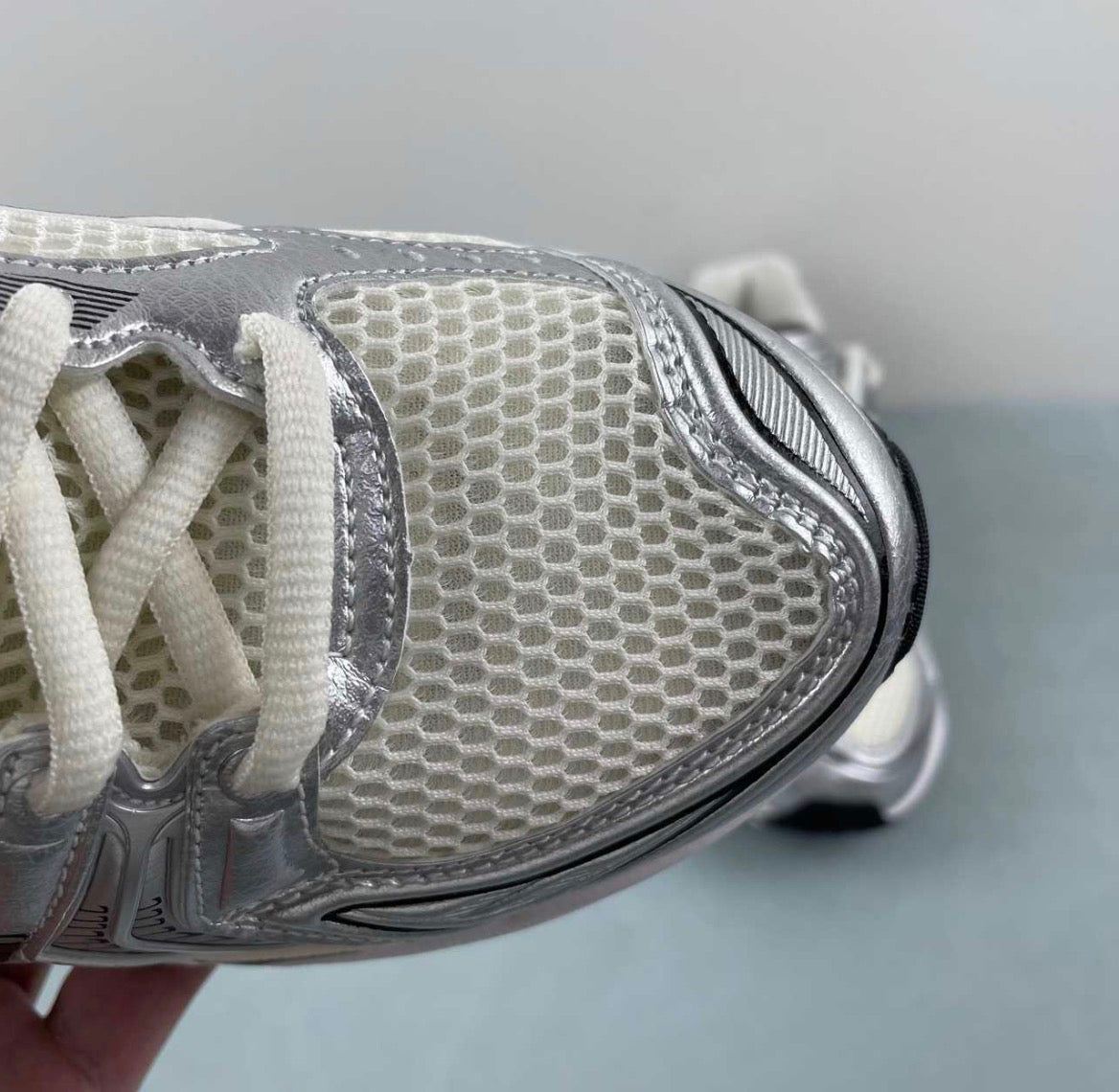 GEL NYC "WHITE GREY"