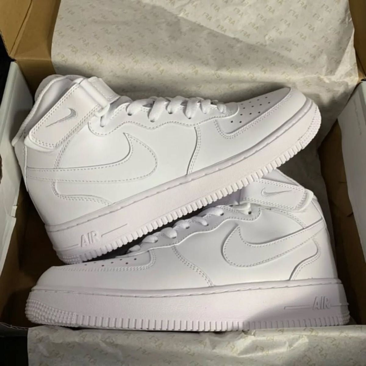 AF1 Mid "White"