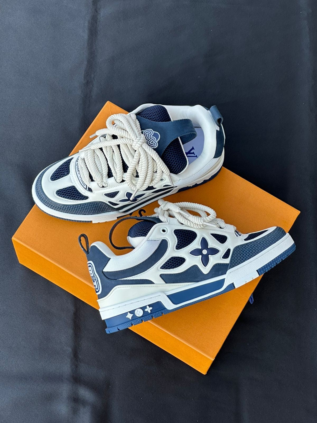 LV SKATE "WHITE BLUE"